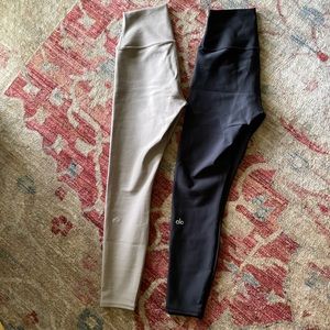 Only black pair left! Alo Yoga High-waist Airlift 7/8 Leggings - size xs
